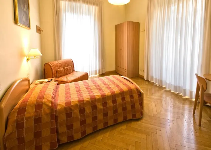 Gasthuis Gaestehaus Deutscher Orden 4*